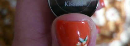 Солнечный поцелуй от Sally Hansen