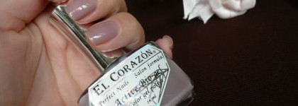 El Corazon Active Bio Gel #423/55 Jelly & El Corazon Art Top Coat #421/10 Snow happiness.