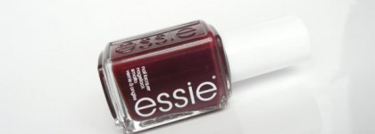 "Chocolate cakes" от Essie