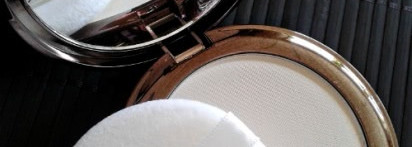 Пудра компактная матирующая Transparent matte powder от Limoni