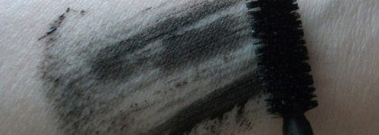 Объемная тушь для ресниц Oriflame Liselotte Watkins Volume Mascara black