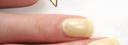 Revlon Nail Enamel #42 Sunshine Sparkle и Умная Эмаль Супер матовое покрытие