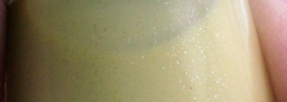 Revlon Nail Enamel #42 Sunshine Sparkle и Умная Эмаль Супер матовое покрытие