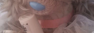 Сама нежность с лаком Essie 17 Muchi, muchi