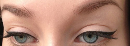 Гелевая подводка Mac Fluidline Eye-liner Gel Blacktrack