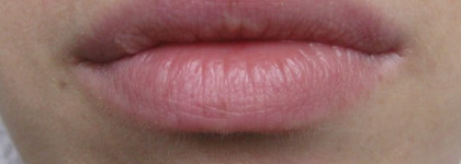 Весёлая помада Guerlain KissKiss №561 Pinky Boop