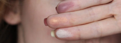 Shiseido. Luminizing Satin Eye Color Trio. RD299 Beach Grass