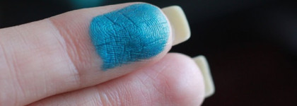 Кусочек лета - Каял для глаз Dior Diorshow khol. Professional hold and intensity eye makeup #379 Pearly Turquoise