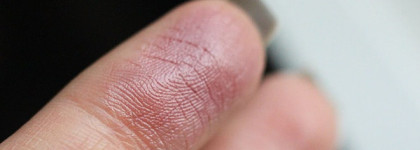 Dolce & Gabbana #dglovesfall Fall 2015. Помада Classic Cream Lipstick #Antique Rose