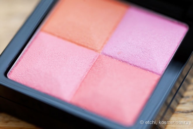 Румяна Givenchy Le Prisme Blush #41 Lune Rosee из весенней коллекции макияжа Givenchy La Revelation Originelle Makeup Collection Spring 2016