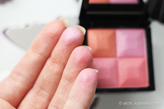 Румяна Givenchy Le Prisme Blush #41 Lune Rosee из весенней коллекции макияжа Givenchy La Revelation Originelle Makeup Collection Spring 2016