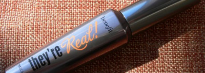 Попытка №... или поиски продолжаются. Тушь от Benefit "They're Real!" (черный цвет)