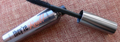 Попытка №... или поиски продолжаются. Тушь от Benefit "They're Real!" (черный цвет)