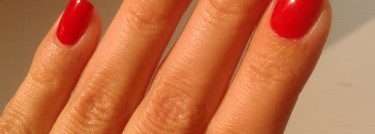 Алые паруса от Essie