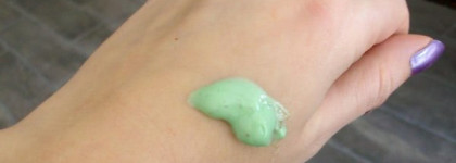 Пилинг для проблемной кожи Tea Tree Blackhead exfoliating wash от The Body Shop