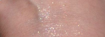 Карандашики для сороки. Isa Dora «Twist-Up Metallic Eye Pen»№44Golden Khaki,№48 Icy Lilacs,№46 Silver Sky