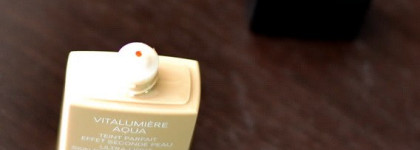 Тональный крем Chanel Vitalumiere Aqua Ultra Light Skin Perfecting Make Up #30 Beige