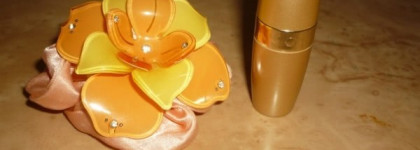 Губная помада "24 карата золота" (оттенок Golden peach - золотой персик) от Avon