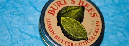 Ухаживаем за ручками с Burt’s Bees Hand Repair Kit