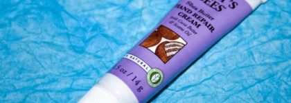 Ухаживаем за ручками с Burt’s Bees Hand Repair Kit
