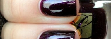 Estee Lauder " Beyond Black" Pure Color Nail Lacquer " Smashed"