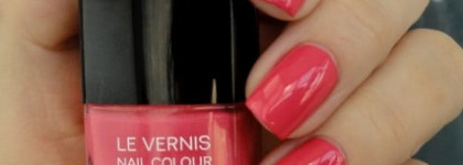 Chanel Le Vernis Nail Colour 571 Fracas