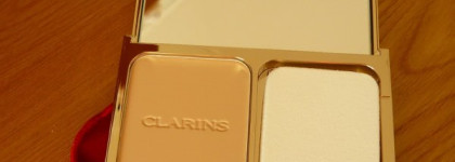 Clarins Teint Compact Haute Tenue SPF 15 Everlasting Compact Foundation. Оттенок 105 – Компактная устойчивая крем-пудра