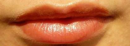 Guerlain Terracota Gloss Moisturising Sun Shimmer Gloss 02 sierra– Летний увлажняющий блеск для губ SPF 15