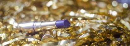 YSL Gloss Volupte Sheer Sensual Gloss Stick SPF 9 #8 (Glazed Blackcurrant)