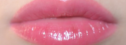 Essence Stay With Me longlasting lipgloss #06 berry me