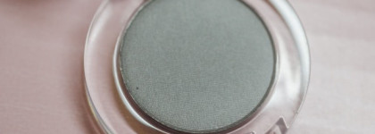 Catrice – Velvet Matt Eyeshadow 050 (Welcome To Greysland!), 070 (Princess Mattleine)
