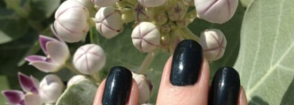 OPI – ‘The Bondettes’ Mini Nail Lacquers (Skyfall Collection)
