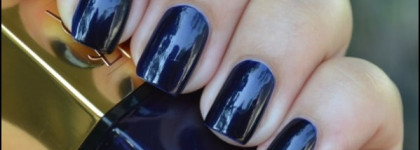 YSL La Laque Couture #17 Bleu Cobalt