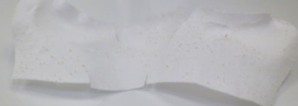 Точный удар по черным точкам с помощью очищающих полосок Biore Nose Pore Pack Cleaning strips