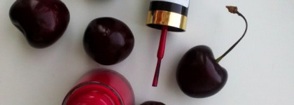 Вишневый Revlon #270 Cherries in the snow