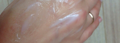 Nivea Молочко-уход для тела Цветок сакуры