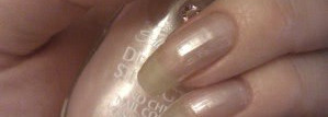 Sally Hansen - Diamond Strength No Chip Nail Color - 33 Champagne Toast