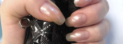 Sally Hansen - Diamond Strength No Chip Nail Color - 33 Champagne Toast