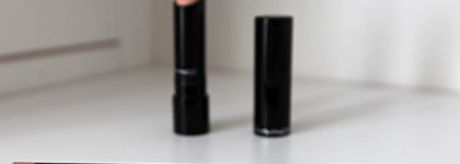 Мертвый нюд от MAC - Sheen Supreme Lipstick Supremely Confident и Lip Pencil Naked Liner