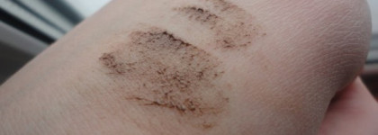Моделирующий воск для бровей Lumene Eyebrow control Blueberry