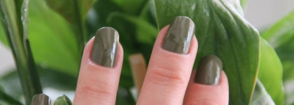 Хаки на моих ногтях