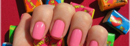 Любовь и голуби — Лак для ногтей Essie № 20 Lovie dovie