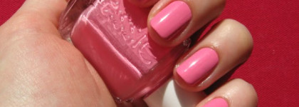 Любовь и голуби — Лак для ногтей Essie № 20 Lovie dovie