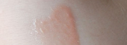 Шелковый прозрачный нюд. Блеск для губ Clarins Gloss Prodige 02 Nude