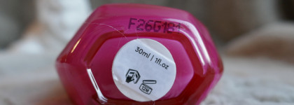 Провальная Pomegranate Peptide Firming Serum от Glow Recipe