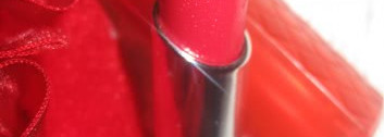 Revlon Color Burst Lip Butter в оттенке 070 Cherry Tart