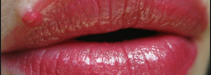 Три средства для губ от Revlon