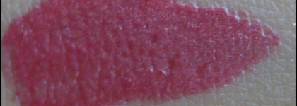 Три средства для губ от Revlon