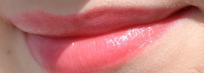 Повседневный любимчик Max Factor Xperience sheer gloss balm #04 red garnet