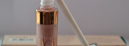 Красавчик из летней коллекции Pupa Hot tropics watersall gloss в оттенке 04 (Hawaiian Sunshine Pearly Pink)